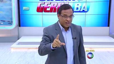 Apresentador foi pego no flagra