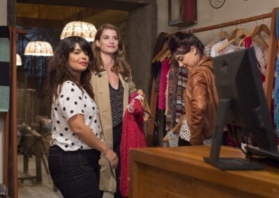 Livia (Aline Moraes), Anita (Leticia Perciles) e Rita (Daniela Fontan)
(Foto: Globo/Estevam Avellar)