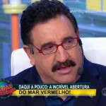 Ratinho “abre o Mar Vermelho” em seu programa e elogia novela da Record