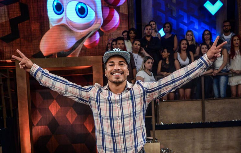 http://tvfoco.uai.com.br/wp-content/uploads/2015/05/Daniela-Mercury.jpg