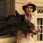 Candinho em cena de "Êta Mundo Bom"
(Foto: Reprodução/Globo)