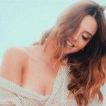 Giovanna Lancelotti sensualiza em rede social e ganha elogios