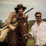 O diretor Luiz Fernando Carvalho dirige Rodrigo Santoro, que será Afrânio em "Velho Chico"
(Foto: Globo/Caiuá Franco)
