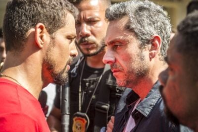 Romero (Alexandre Nero) e Juliano (Cauã Reymond) em cena de 