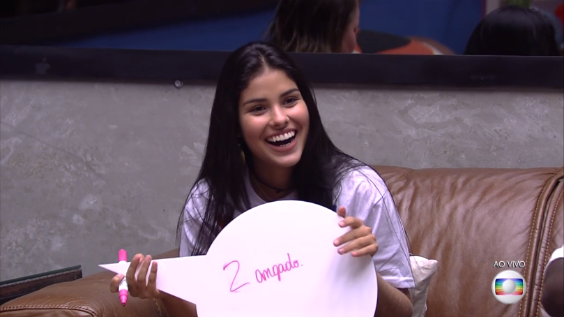 http://tvfoco.uai.com.br/wp-content/uploads/2015/05/Daniela-Mercury.jpg