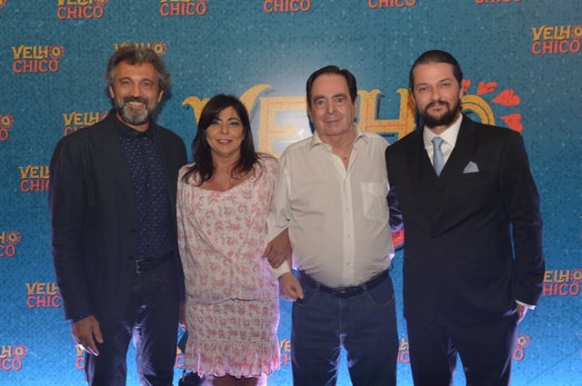 http://tvfoco.uai.com.br/wp-content/uploads/2015/05/Daniela-Mercury.jpg