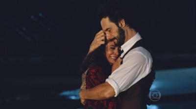 Afrânio (Rodrigo Santoro) e Iolanda (Carol Castro) em cena de 