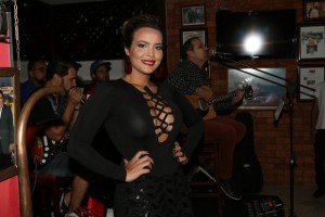 Geisy Arruda posa em festa (Foto: Thais Aline/Divulgação)
