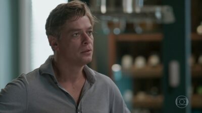 Arthur (Fábio Assunção) em cena de 