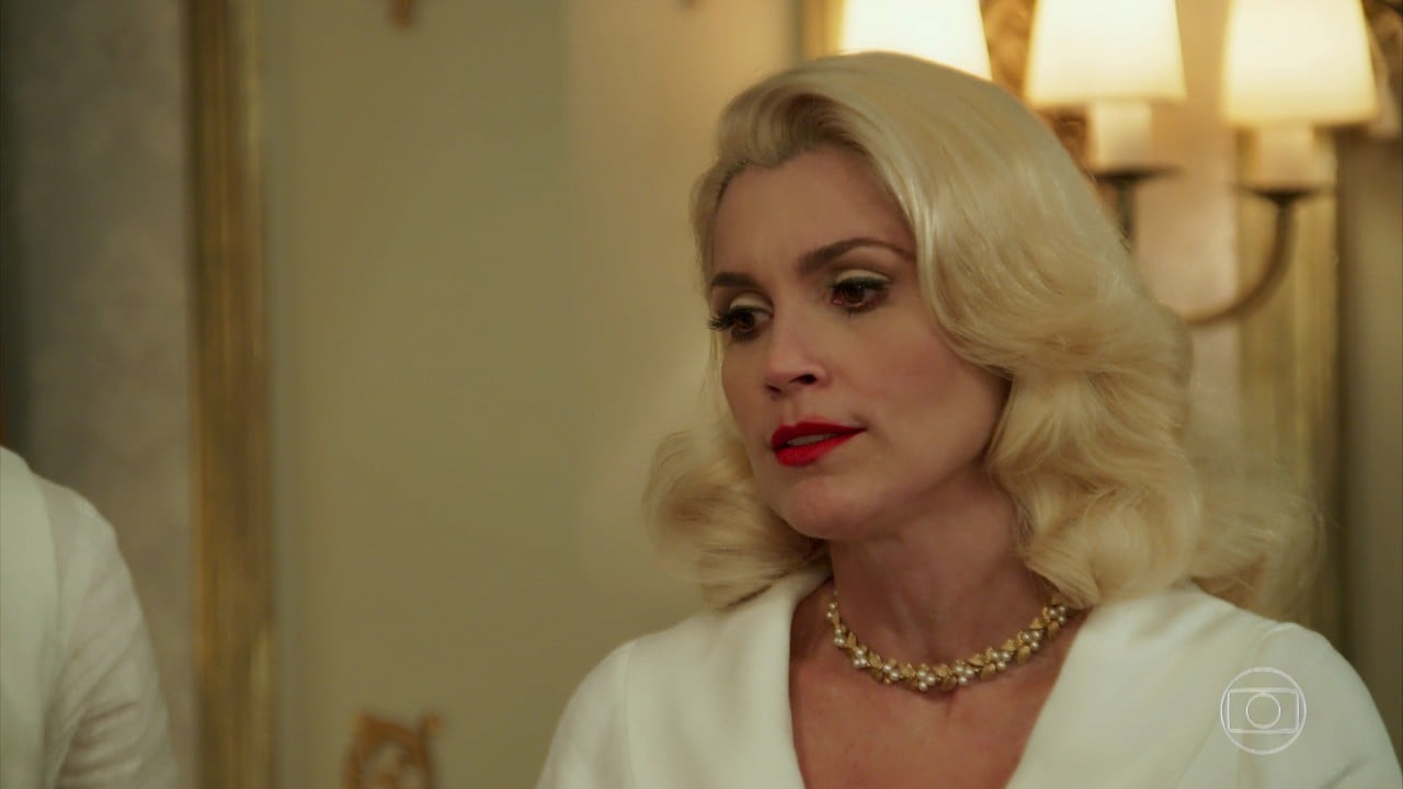 http://tvfoco.uai.com.br/wp-content/uploads/2015/05/Daniela-Mercury.jpg