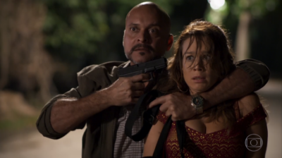 Tancinha (Mariana Ximenes) vira refém em cena de 