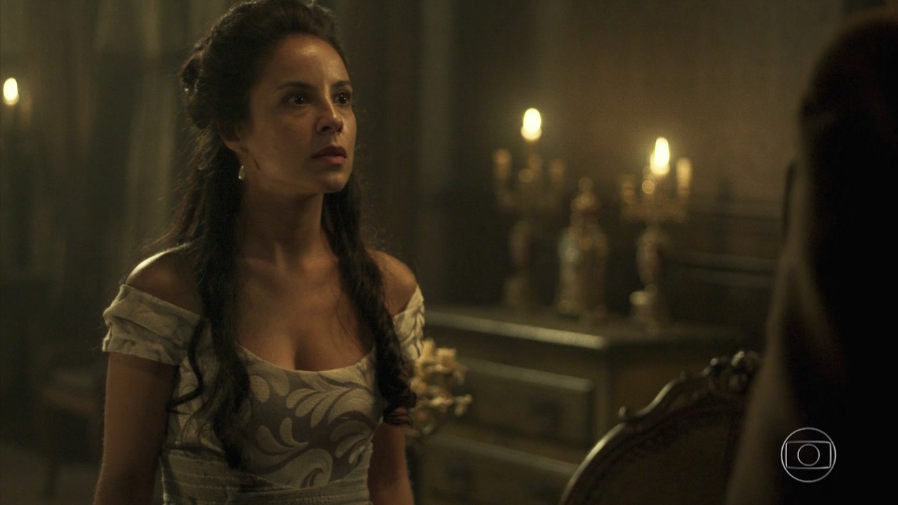 http://tvfoco.uai.com.br/wp-content/uploads/2015/05/Daniela-Mercury.jpg