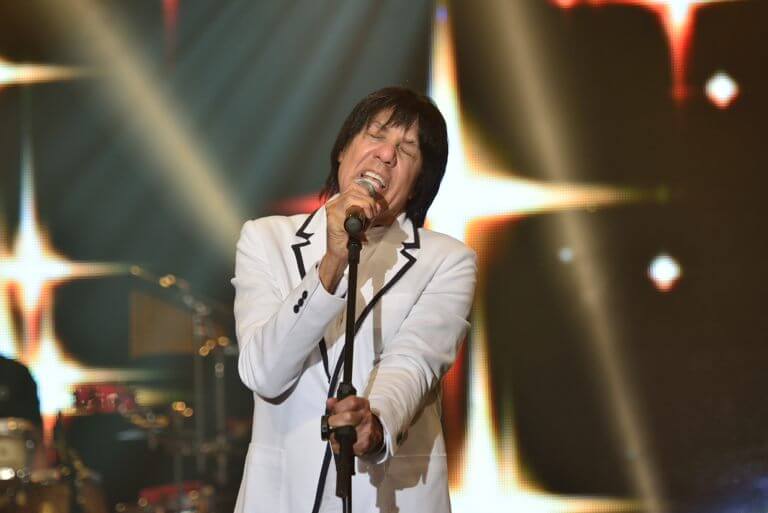 http://tvfoco.uai.com.br/wp-content/uploads/2015/05/Daniela-Mercury.jpg
