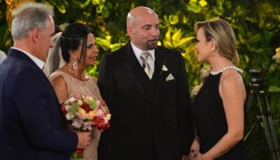Eliana e Otávio Mesquita com Gretchen e marido
(Foto: Divulgação/SBT)