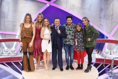 Foto 1: Sheila, Ciça, Thaeme, Raul, Thiago, Marcela Tavares e Naty Graciano (Crédito: Rodrigo Belentani)
