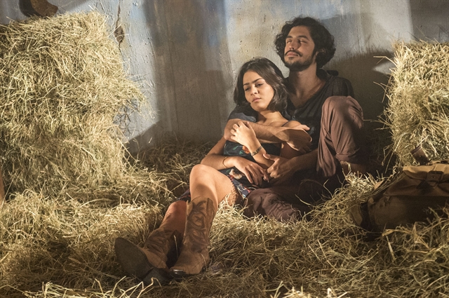 http://tvfoco.uai.com.br/wp-content/uploads/2015/05/Daniela-Mercury.jpg