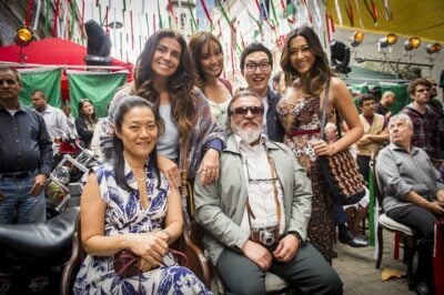 Família Tanaka: Alice (Giovanna Antonelli), Hirô (Carolina Nakamura), Hideo (Paulo Chun), Yumi (Jacqueline Sato), Mieko (Miwa Yanagizawa) e Tanaka (Luis Melo)
(Foto: Globo/João Miguel Júnior)