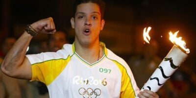Repórter levou tombo ao vivo (Foto reprodução)