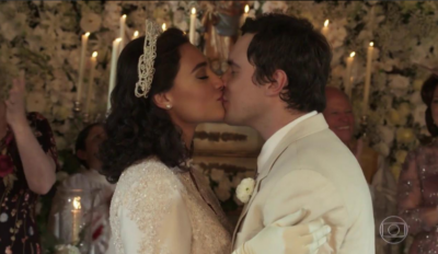 Candinho (Sério Guizé) casou com Filó (Débora Nascimento) no último capítulo de 