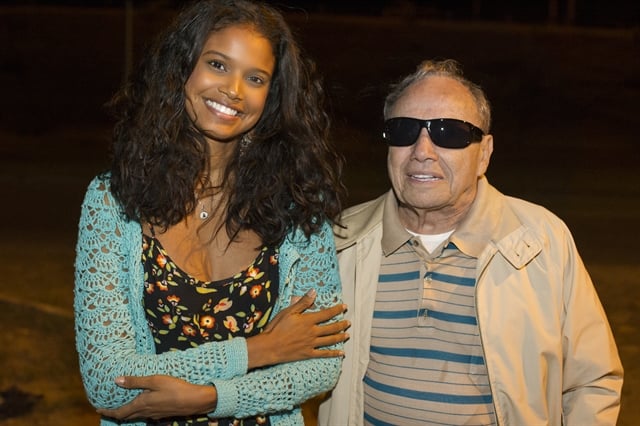 Joana (Aline Dias) e Raimundo (Stênio Garcia) em cena de "Malhação: Pro Dia Nascer Feliz" (Foto: Globo/Mauricio Fidalgo)