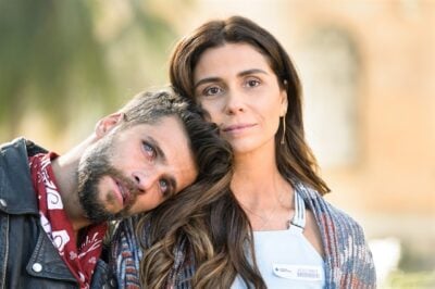 Mario (Bruno Gagliasso) e Alice (Giovanna Antonelli)
(Foto: Globo/Ramón Vasconcelos)