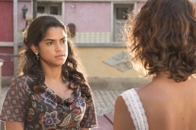 Luzia (Lucy Alves) vai atrás de Tereza (Camila Pitanga) em 