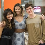 Luiza (Barbara Maia), Tânia (Deborah Secco) e Fábio (Caio Manhente)
(Foto: Globo/Cesar Alves)