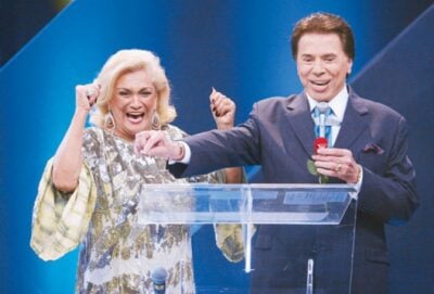 Silvio Santos e Hebe, os dois maiores ícones da história do SBT (Foto reprodução)