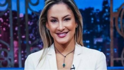 Claudia Leitte teve uma atitude inusitado em hotel e saiu correndo em vídeo (Foto: Reprodução)