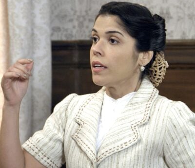 Olga diz que vai revelar passado (Foto: TV Globo)