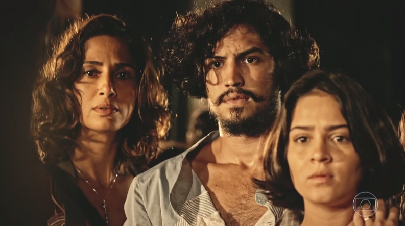 http://tvfoco.uai.com.br/wp-content/uploads/2015/05/Daniela-Mercury.jpg