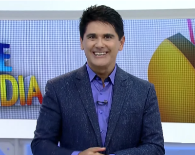 O apresentador César Filho é são-paulino. (Foto: Reprodução)