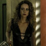 Leandra Leal em cena da minissérie Justiça
(Foto: Divulgação/Globo)