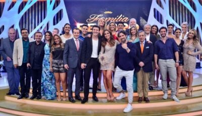 Elenco do Família Record em 2015 (Foto: Divulgação)
