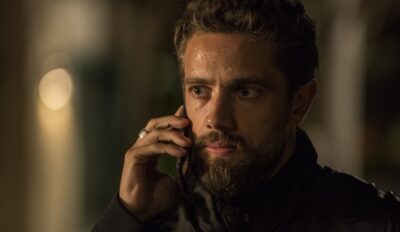Cesar (Rafael Cardoso) em cena de 