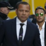 Neymar pai e Neymar na mira da Justiça na Espanha (Foto: Reuters)