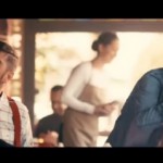 Escolhido pela Globo, comercial que mostra beijo gay é denunciado: “Faz lavagem cerebral”