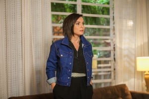 Regiane Alves (Beth) em cena de "A Lei do Amor" (Foto: Globo/Raquel Cunha)