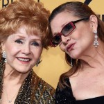 Debbie Reynolds e Carrie Fisher, durante evento em Los Angeles, em 2015 (Ethan Miller/Getty Images)