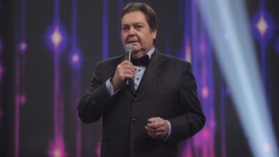 Faustão no Troféu Domingão - Melhores do Ano
(Foto: Globo/Raquel Cunha)