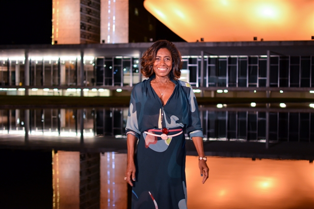 http://tvfoco.uai.com.br/wp-content/uploads/2015/05/Daniela-Mercury.jpg