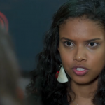 Joana (Aline Dias) em cena de "Malhação: Pro Dia Nascer Feliz"
(Foto: Reprodução/Globo)