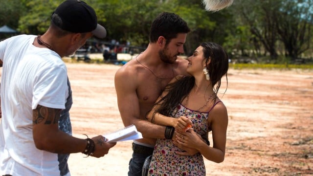 Aqui temos Marco Pigossi e Isis Valverde nas gravações da novela das nove da Globo