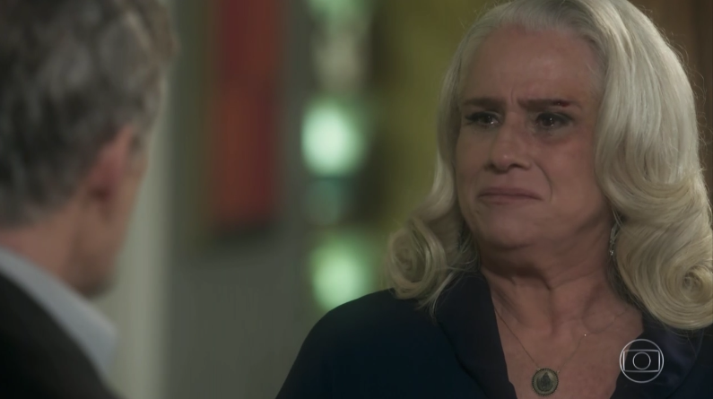 http://tvfoco.uai.com.br/wp-content/uploads/2015/05/Daniela-Mercury.jpg