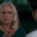 Magnólia (Vera Holtz) em cena de "A Lei do Amor"
(Foto: Reprodução/Globo)