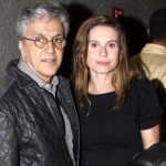 Caetano Veloso posa de sunga ao lado de Paula Burlamaqui e recebe elogios
