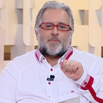 Leão Lobo no último "Fofocando"
(Foto: Reprodução/SBT)