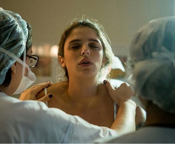 Rafa Brites diz que fez cesariana após 19h em trabalho de parto (Foto: Reprodução)