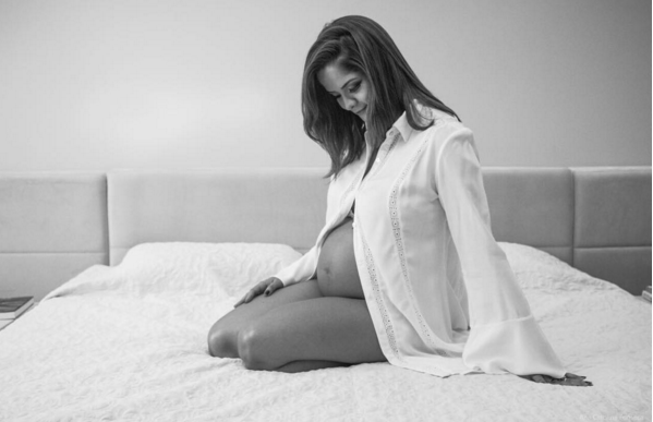 Maria Cecília exibe barrigão na internet e ganha elogios (Foto: Reprodução)