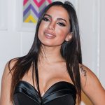 Anitta posa para foto. Foto: Divulgação